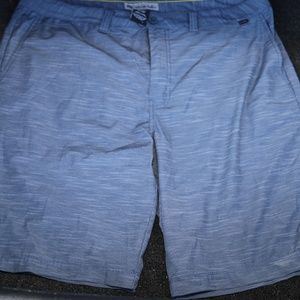 Mens Shorts Travis MATHEW shorts sz. 38